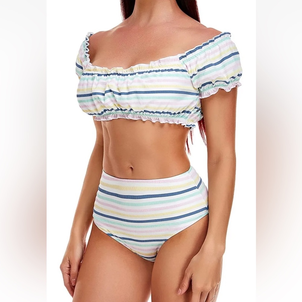 Cocofree Women's Puff
Sleeves Bandeau Bathing Suit
High Waist Bikini XS NWT